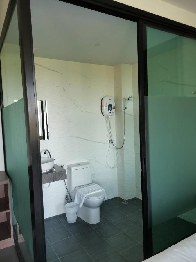 Phuket Yamin Seaview Hotel מראה חיצוני תמונה