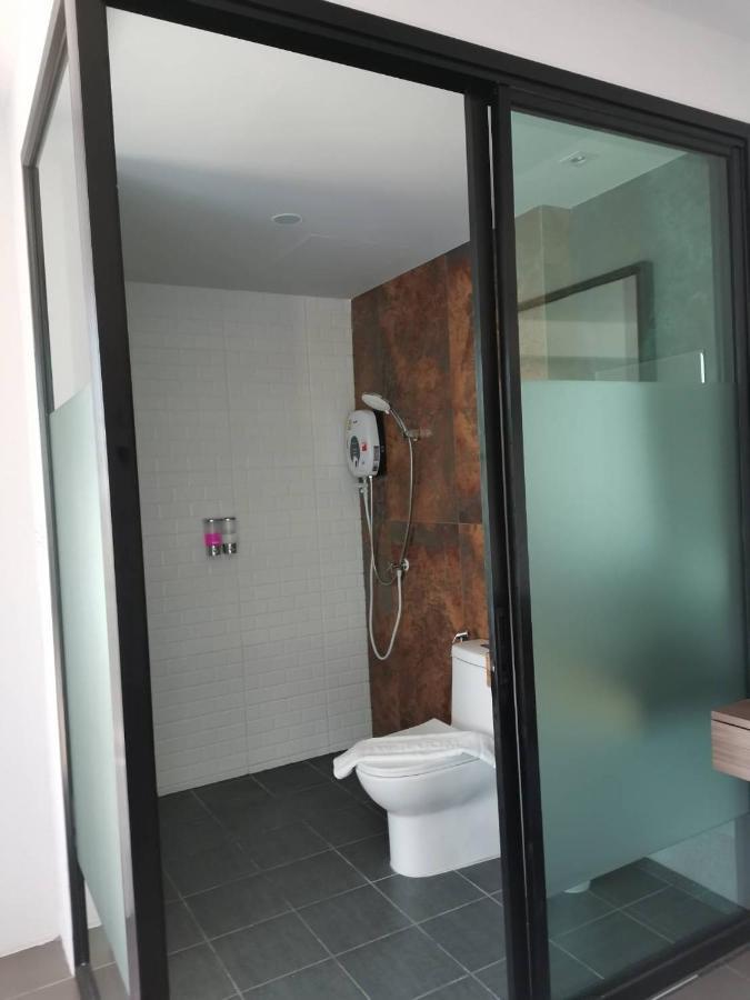 Phuket Yamin Seaview Hotel מראה חיצוני תמונה