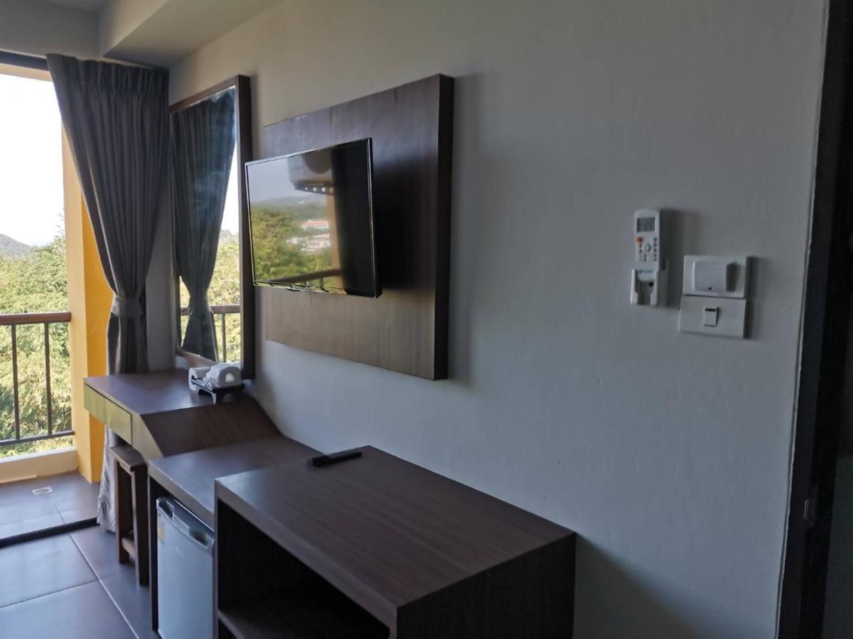 Phuket Yamin Seaview Hotel מראה חיצוני תמונה