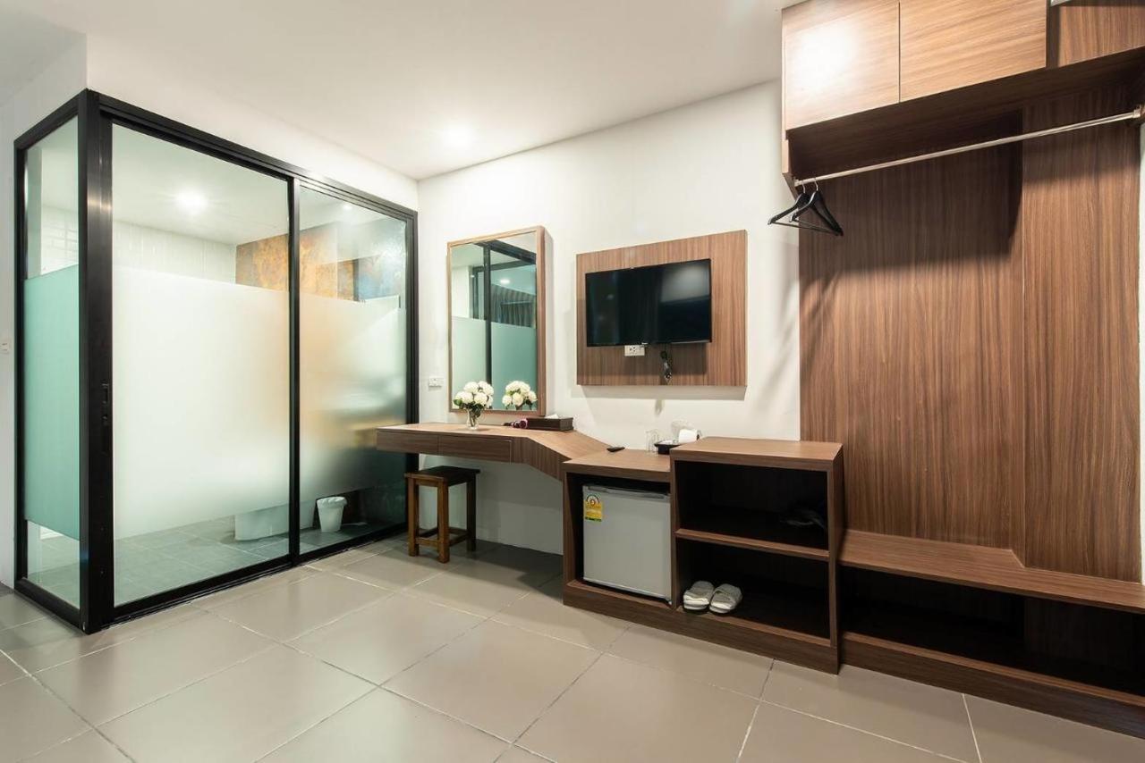 Phuket Yamin Seaview Hotel מראה חיצוני תמונה